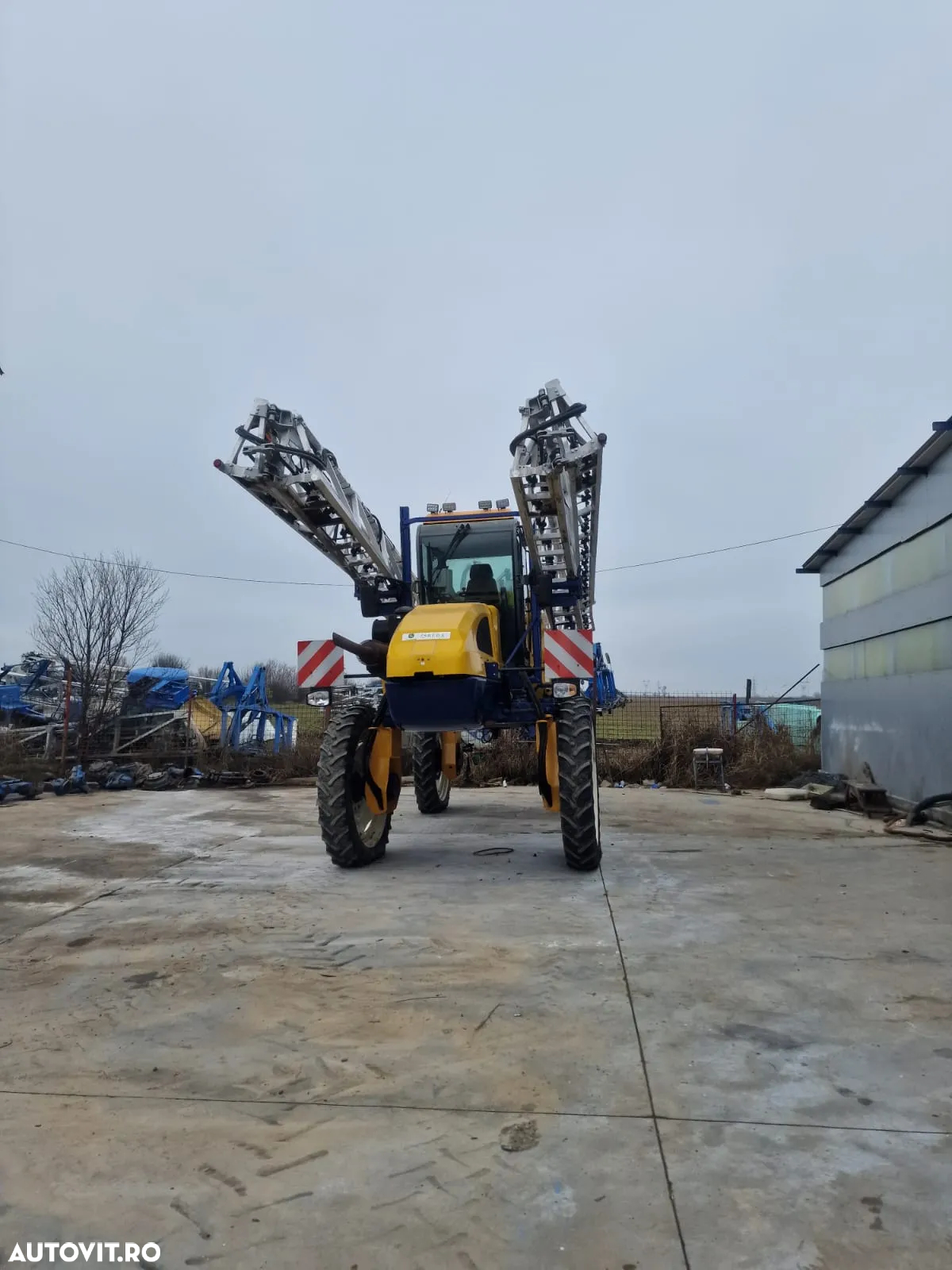Caruelle 4000 cu GPS autoghidaj control sectiuni - 10