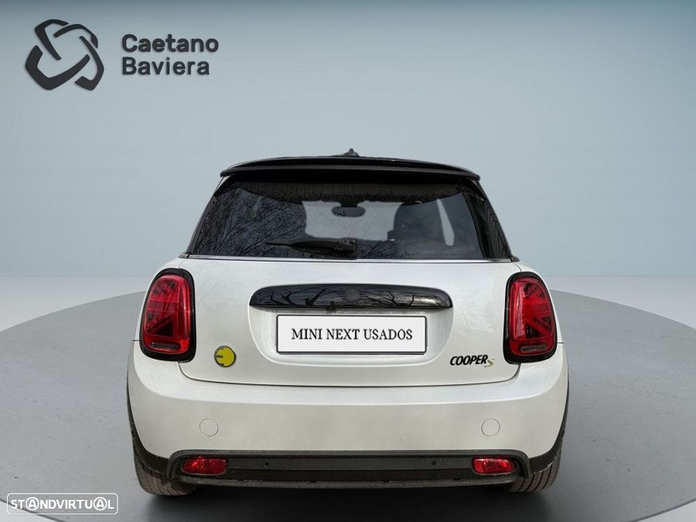 MINI 3 Portas Cooper SE - 4