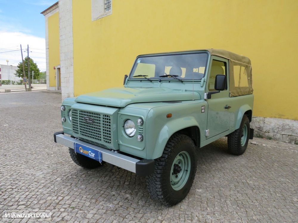 Land Rover Defender - 11