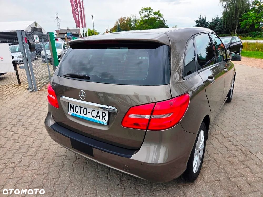 Mercedes-Benz Klasa B 180 CDI (BlueEFFICIENCY) 7G-DCT - 10