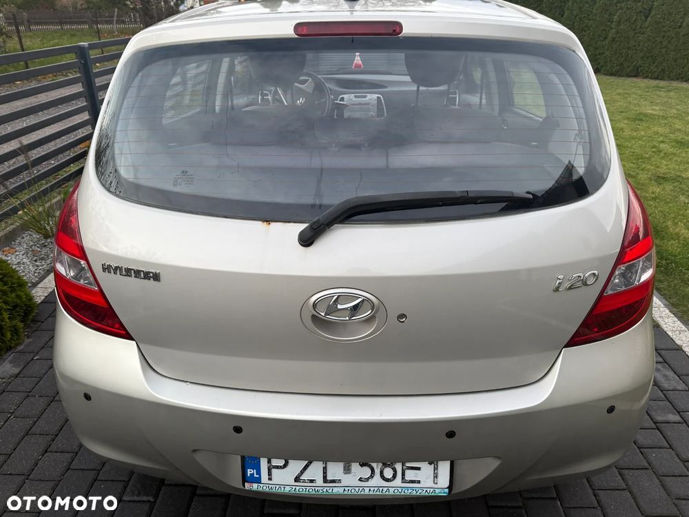 Hyundai i20 - 10