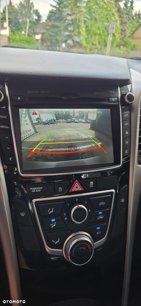 Hyundai i30 1.6 CRDi Premium - 26