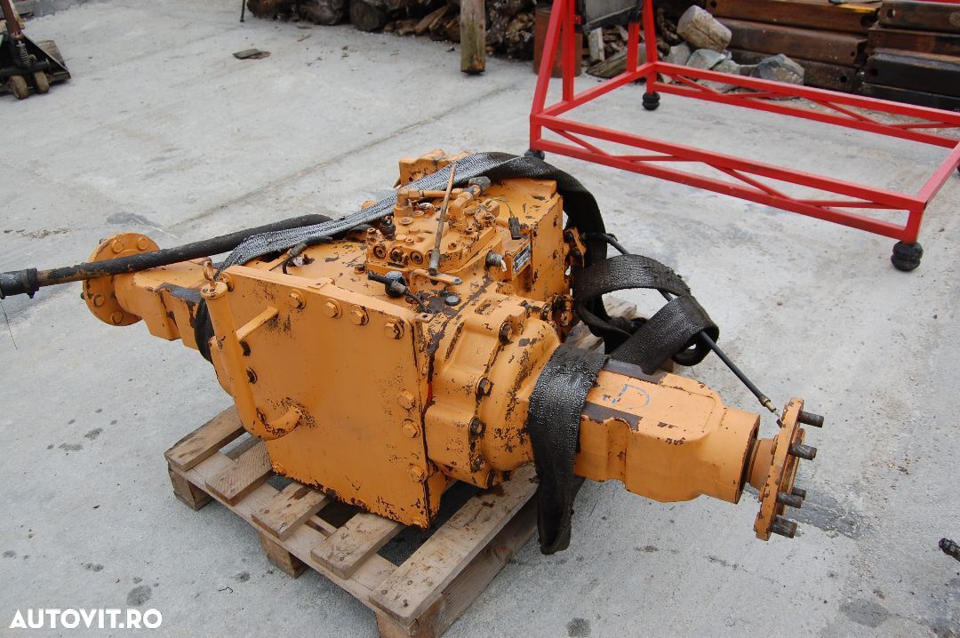 Punte spate CASE 580 SK - 1