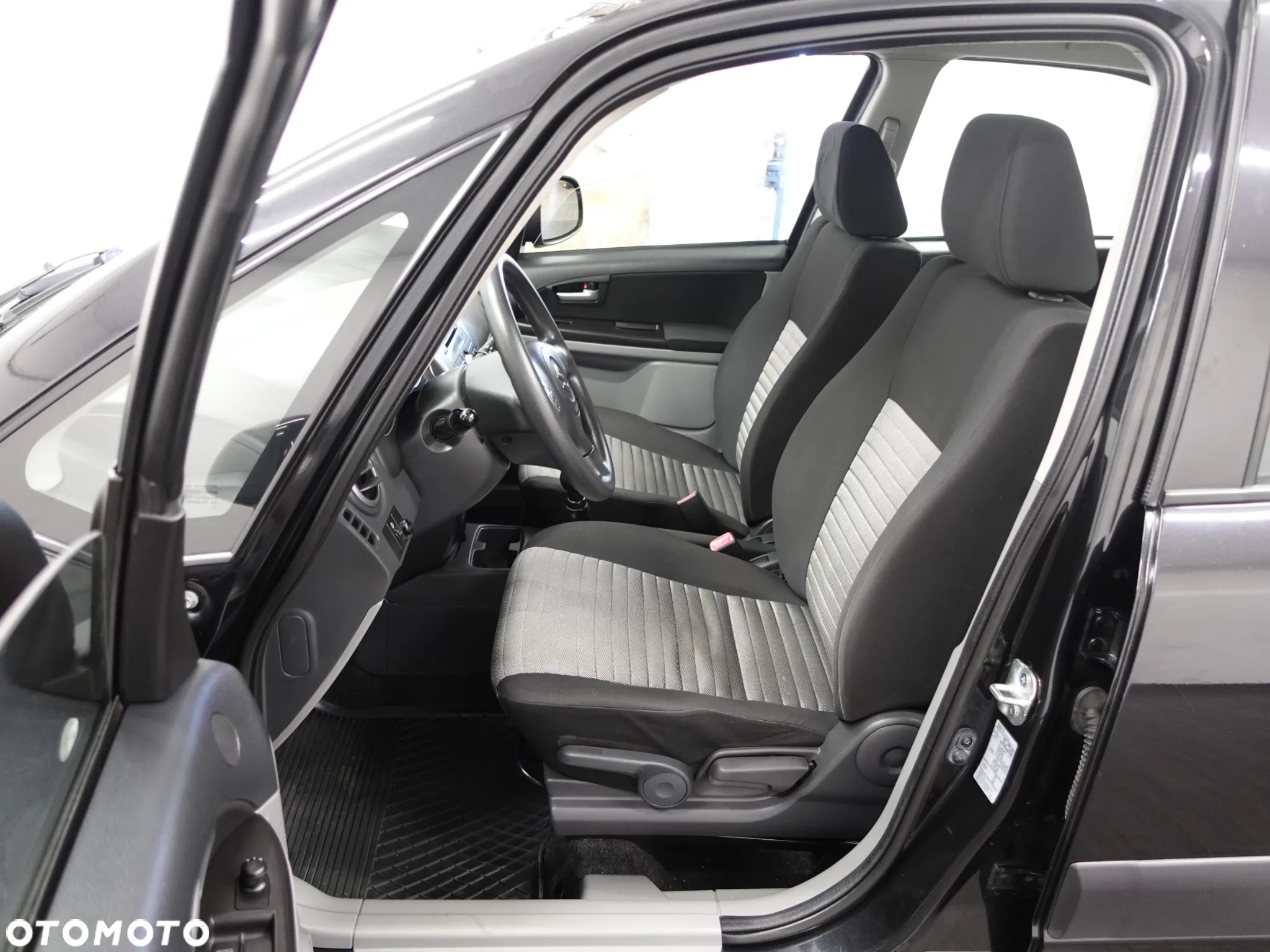 Suzuki SX4 1.6 Comfort 4WD - 21