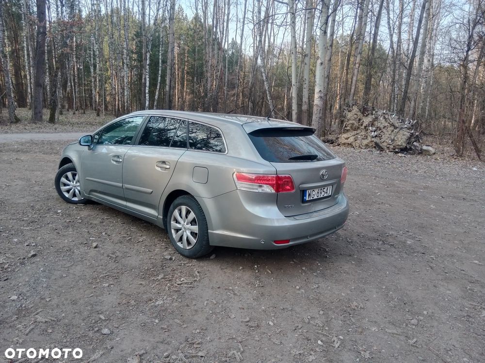 Toyota Avensis 2.0 Premium EU5 MS - 5