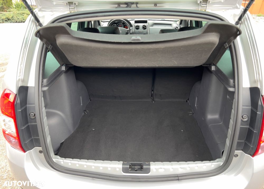 Dacia Duster 1.2 TCe 4x2 Laureate - 36