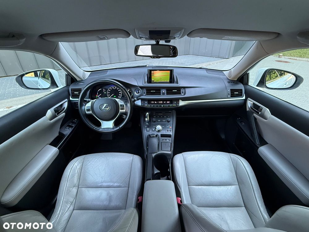 Lexus CT 200h Prestige - 31