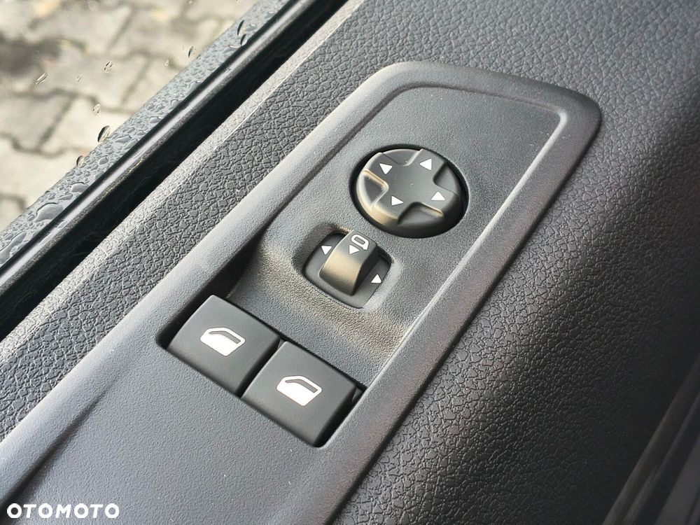 Opel Zafira - 24