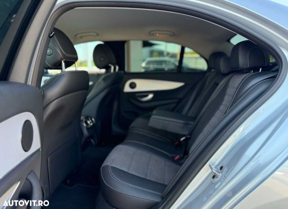 Mercedes-Benz E - 18
