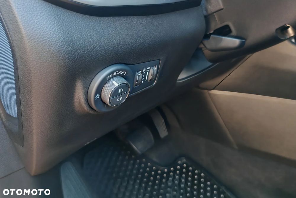 Jeep Compass 1.5 T4 mHEV Altitude Winter Edition FWD S&S DCT - 17