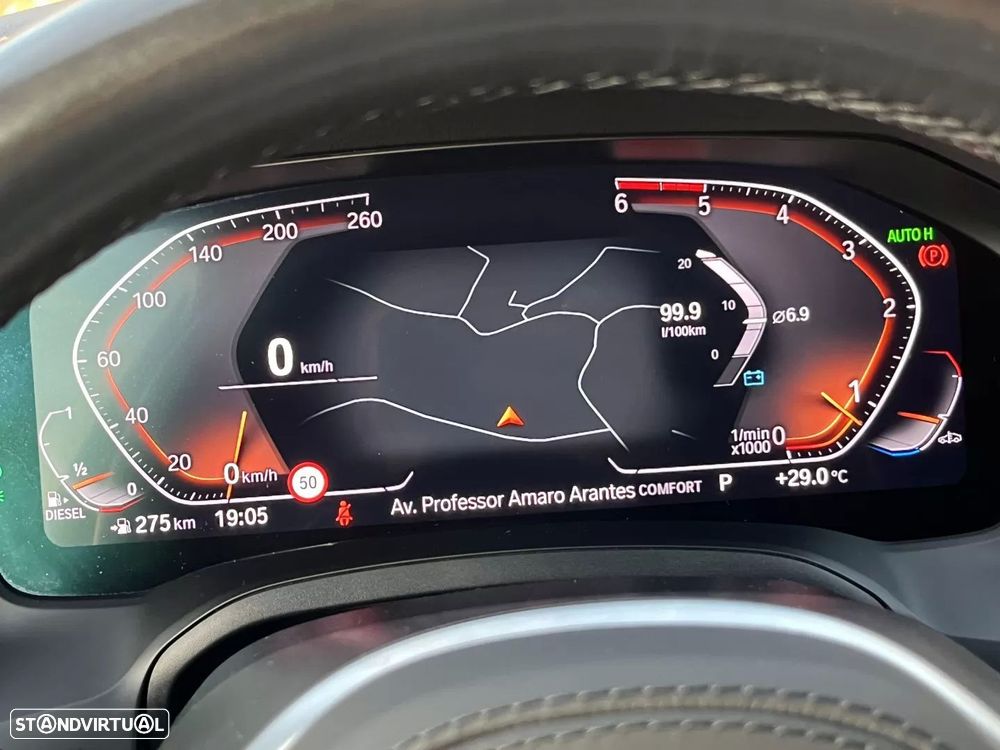 BMW 320 d Pack Desportivo M Auto - 30