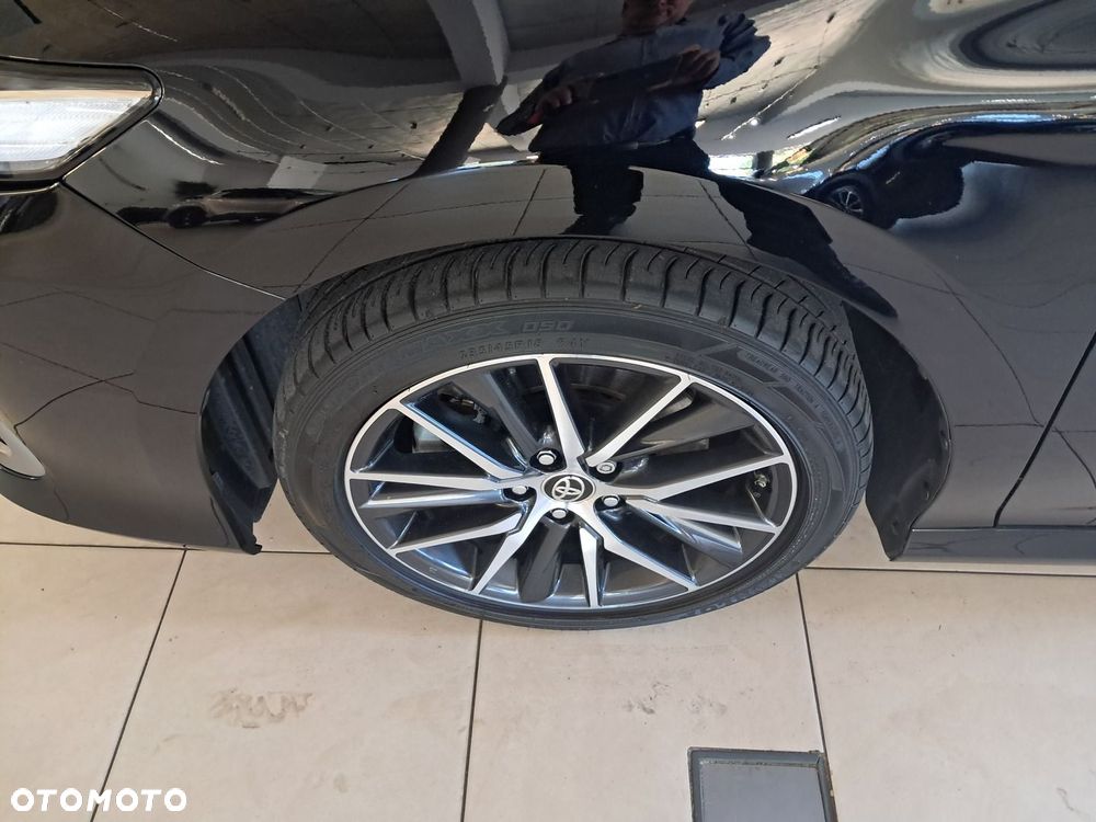 Toyota Camry 2.5 Hybrid Prestige CVT - 6