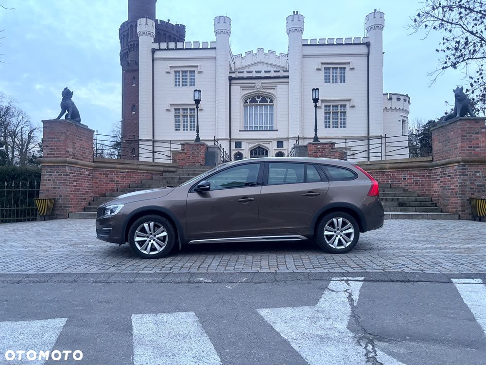 Volvo V60 Cross Country D4 Drive-E Summum - 6