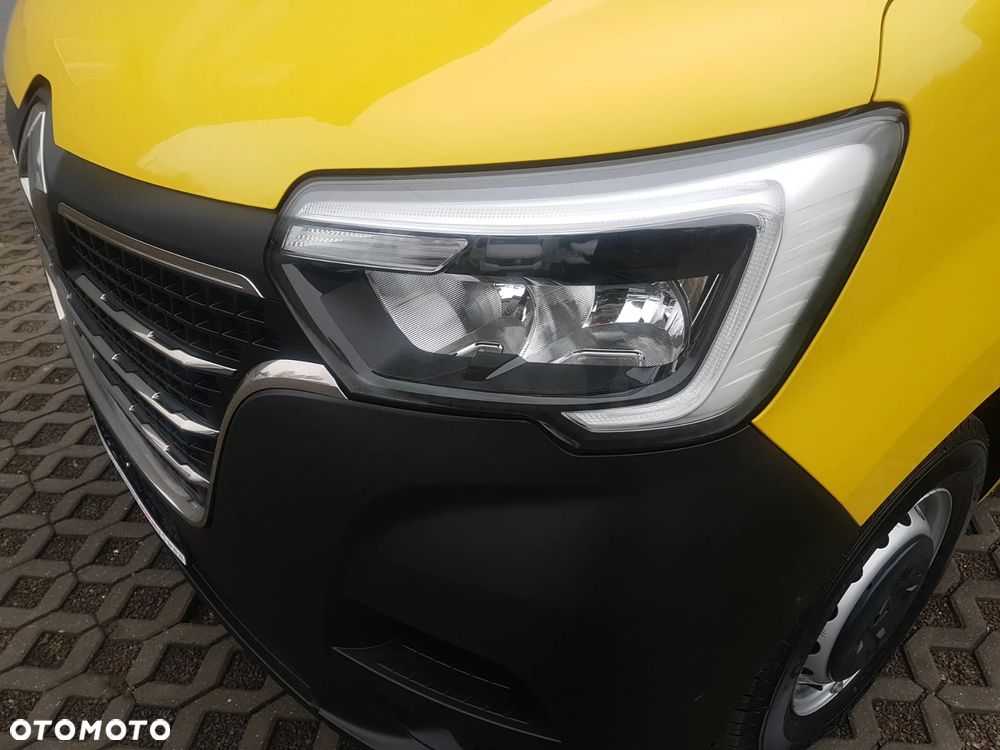 Renault MASTER KONTENER 8EP 4,22x2,23x2,23 KLIMA KRAJOWY MANUAL  6-BIEGÓW DMC 3500 KG - 32