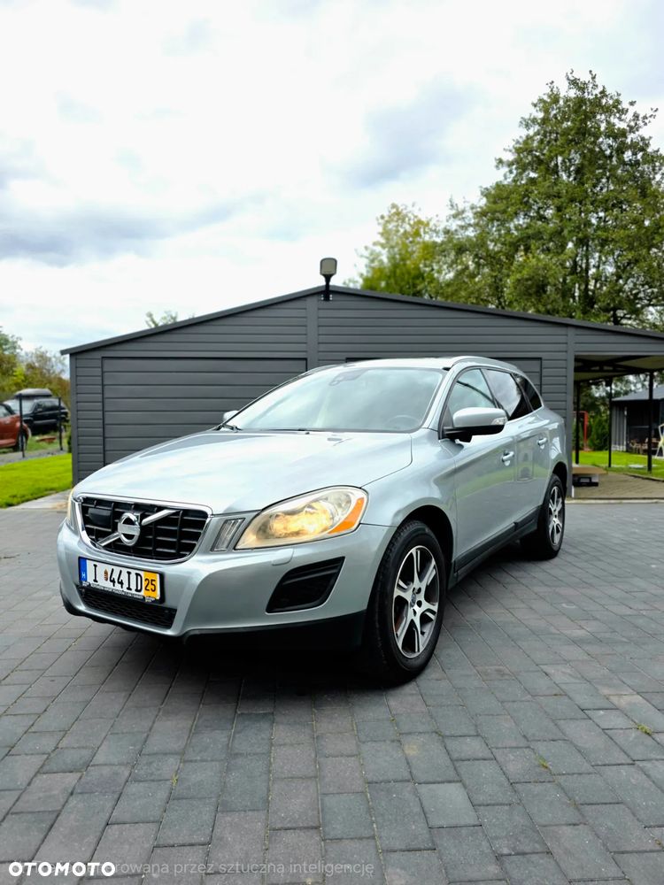 Volvo XC 60 T6 AWD Momentum - 1