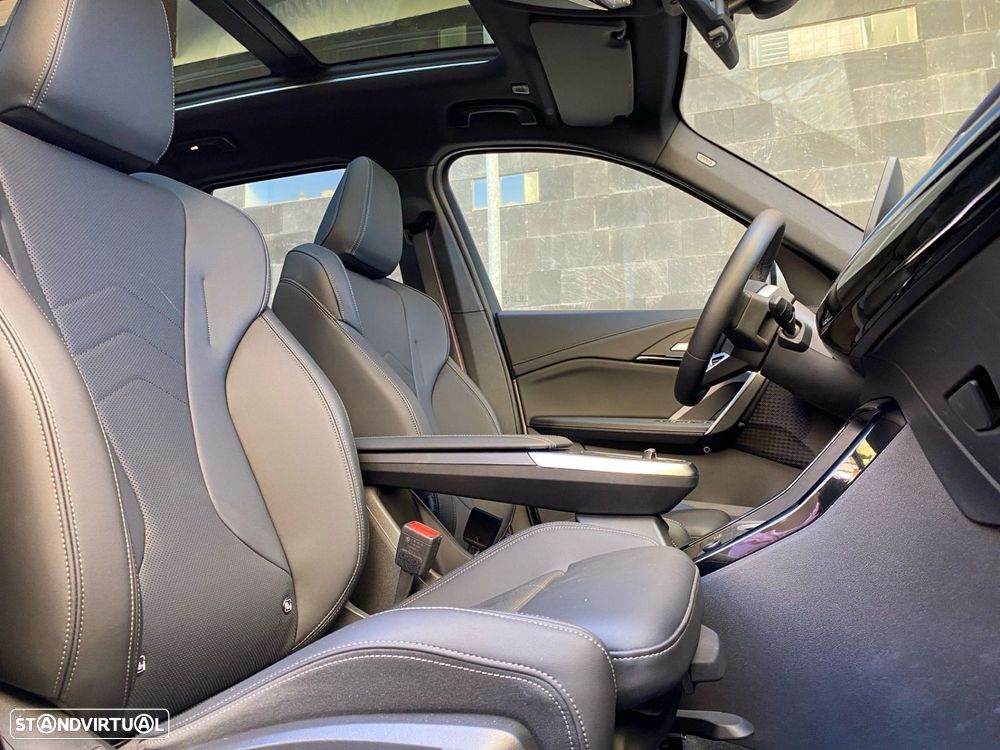 BMW iX1 eDrive20 Pack Desportivo M Pro - 16