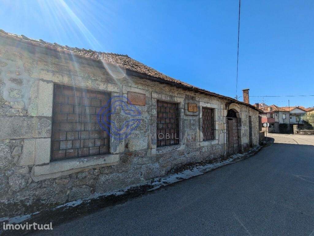 Espaço Comercial para Eventos / Habitação - Grande imagem: 2/42