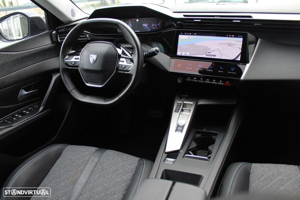 Peugeot 408 1.2 Hybrid Allure e-DCS6 - 13
