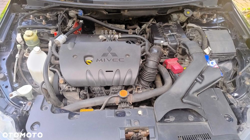 Mitsubishi Lancer - 7
