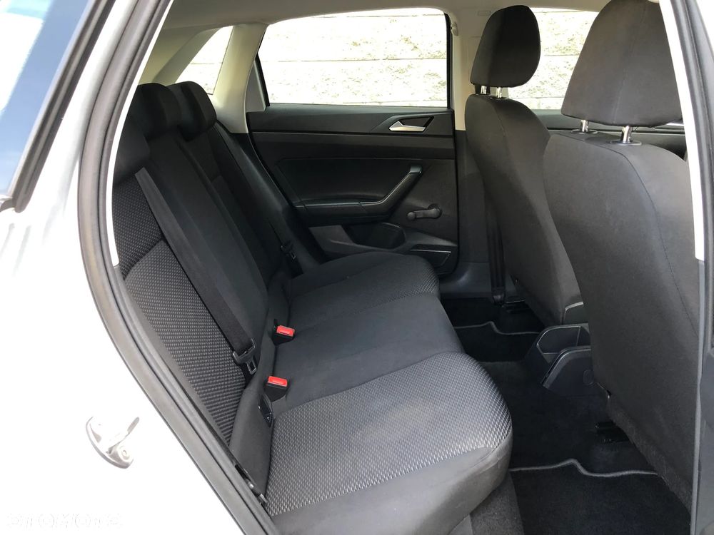 Volkswagen Polo 1.0 Trendline - 24