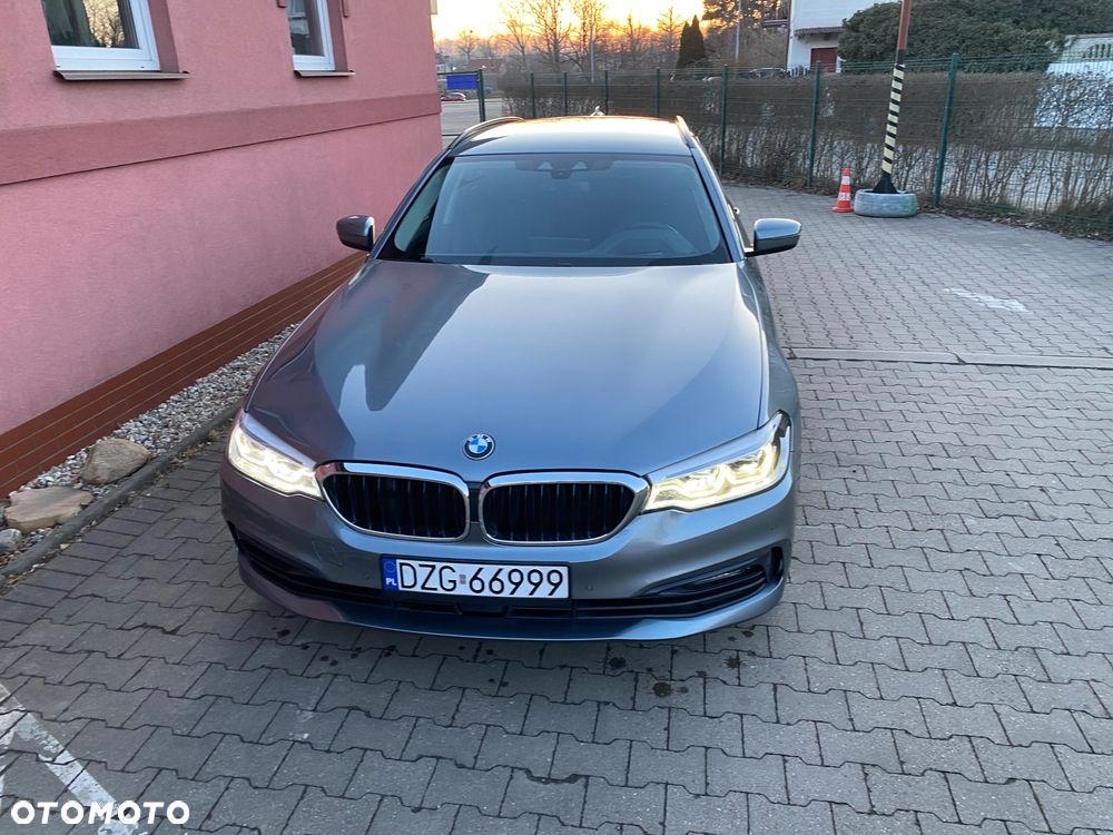 BMW Seria 5 520d xDrive Sport Line - 5