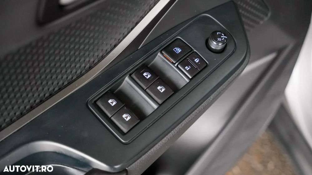 Toyota C-HR 1.8 HSD 122 CP 4x2 CVT Style - 21