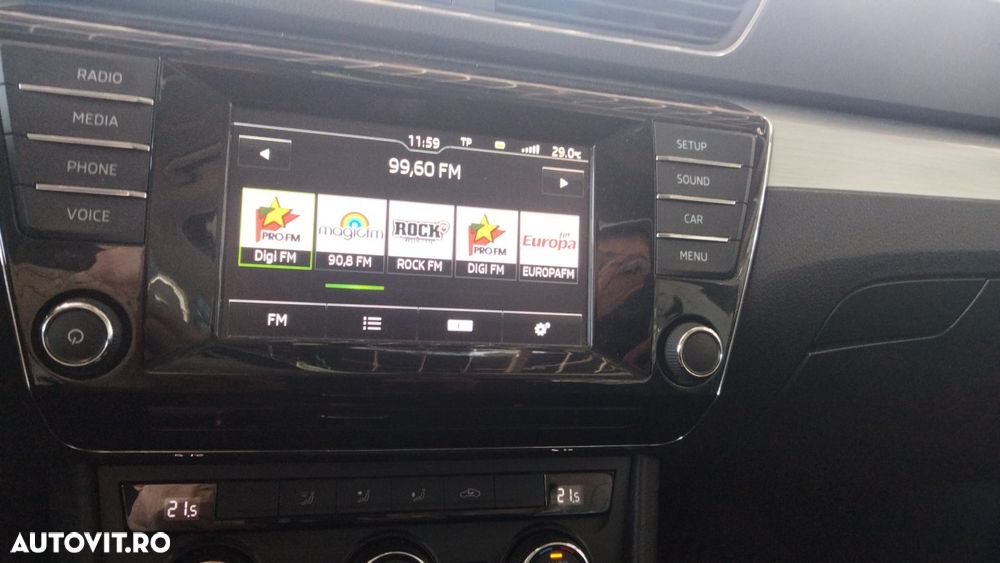 Skoda Superb 2.0 TDI DSG Ambition - 9