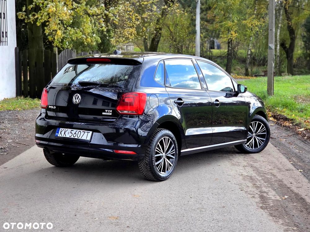 Volkswagen Polo 1.4 TDI Blue Motion Technology Allstar - 3
