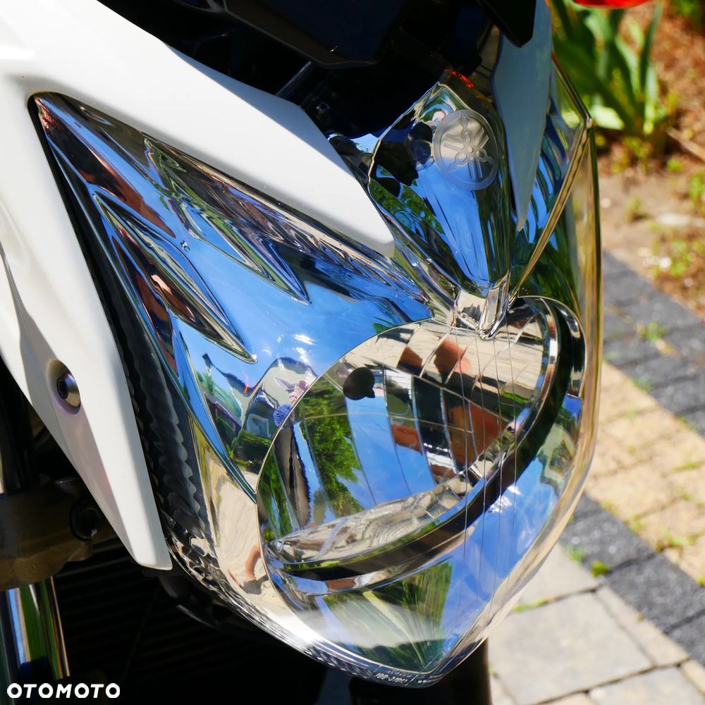 Yamaha XJ - 6