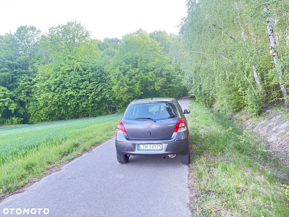 Toyota Yaris 1.33 2010 - 20