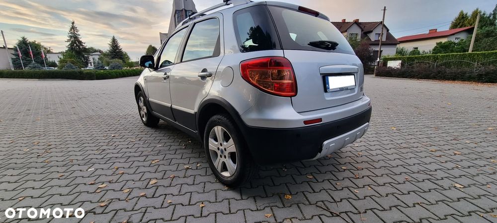 Fiat Sedici 1.6 16V 4x4 Emotion - 5