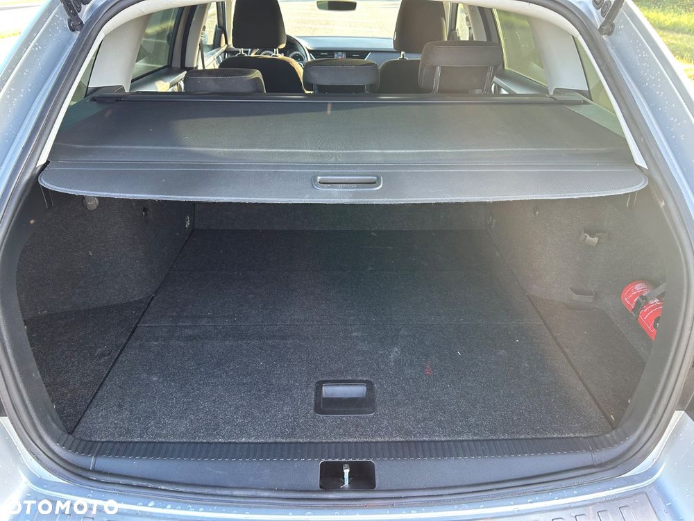 Skoda Octavia 2.0 TDI SCR Ambition DSG - 10