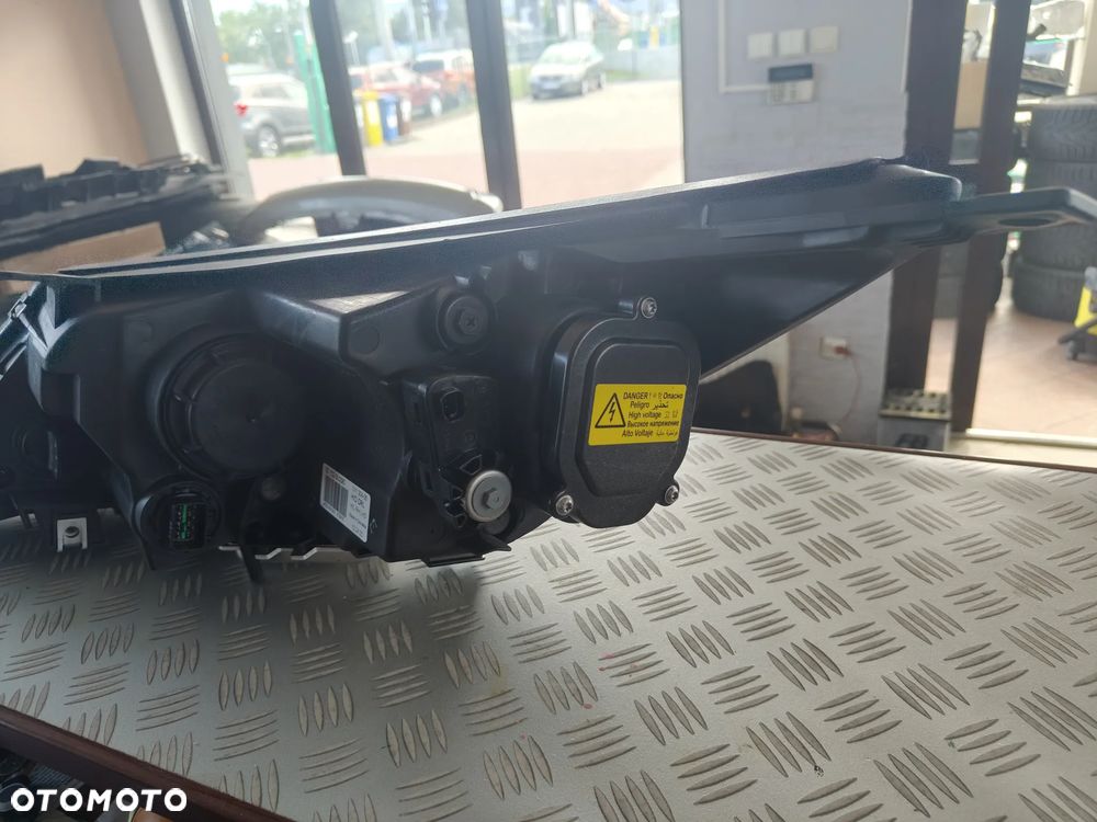 Kia Sportage III 2010-2015 XENON+ Led prawy reflektor lampa Europa - 6