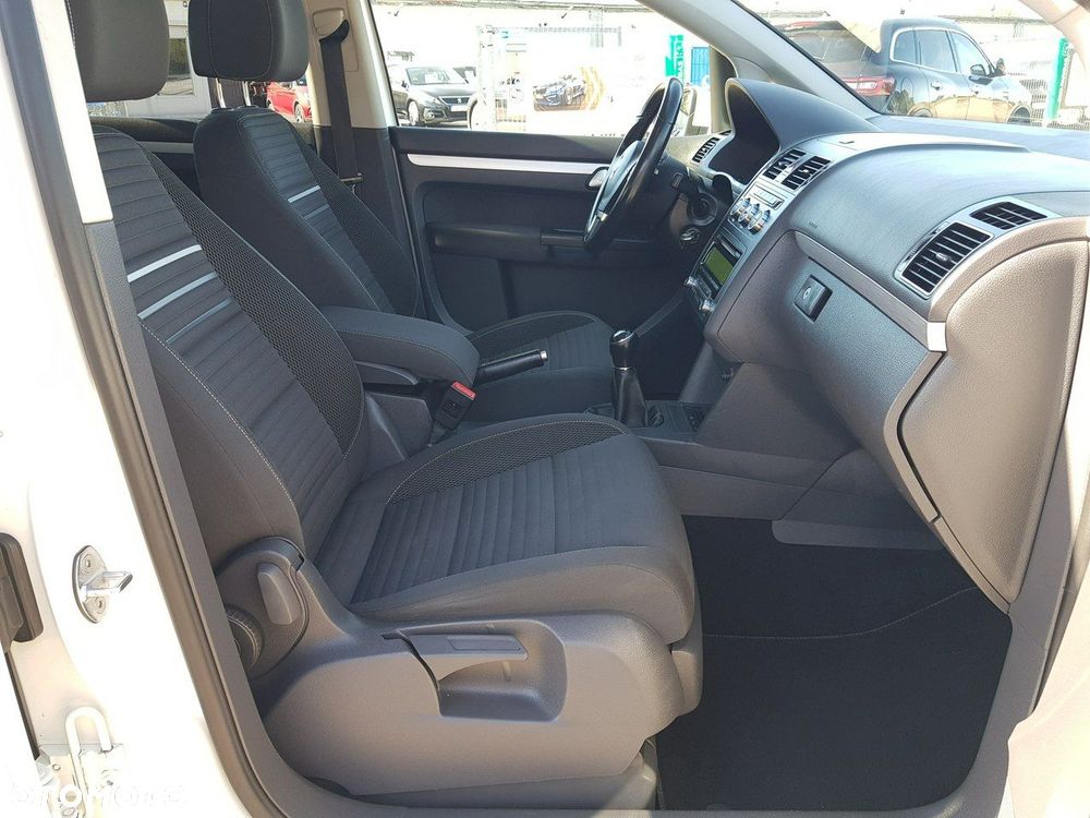 Volkswagen Touran 1.4 TSI Cup - 17