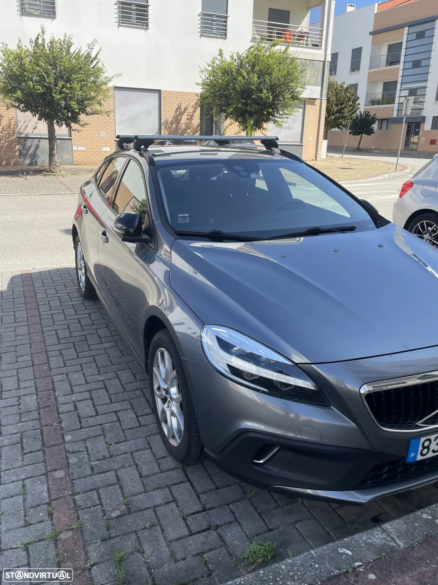 Volvo V40 Cross Country 2.0 D2 Momentum - 2