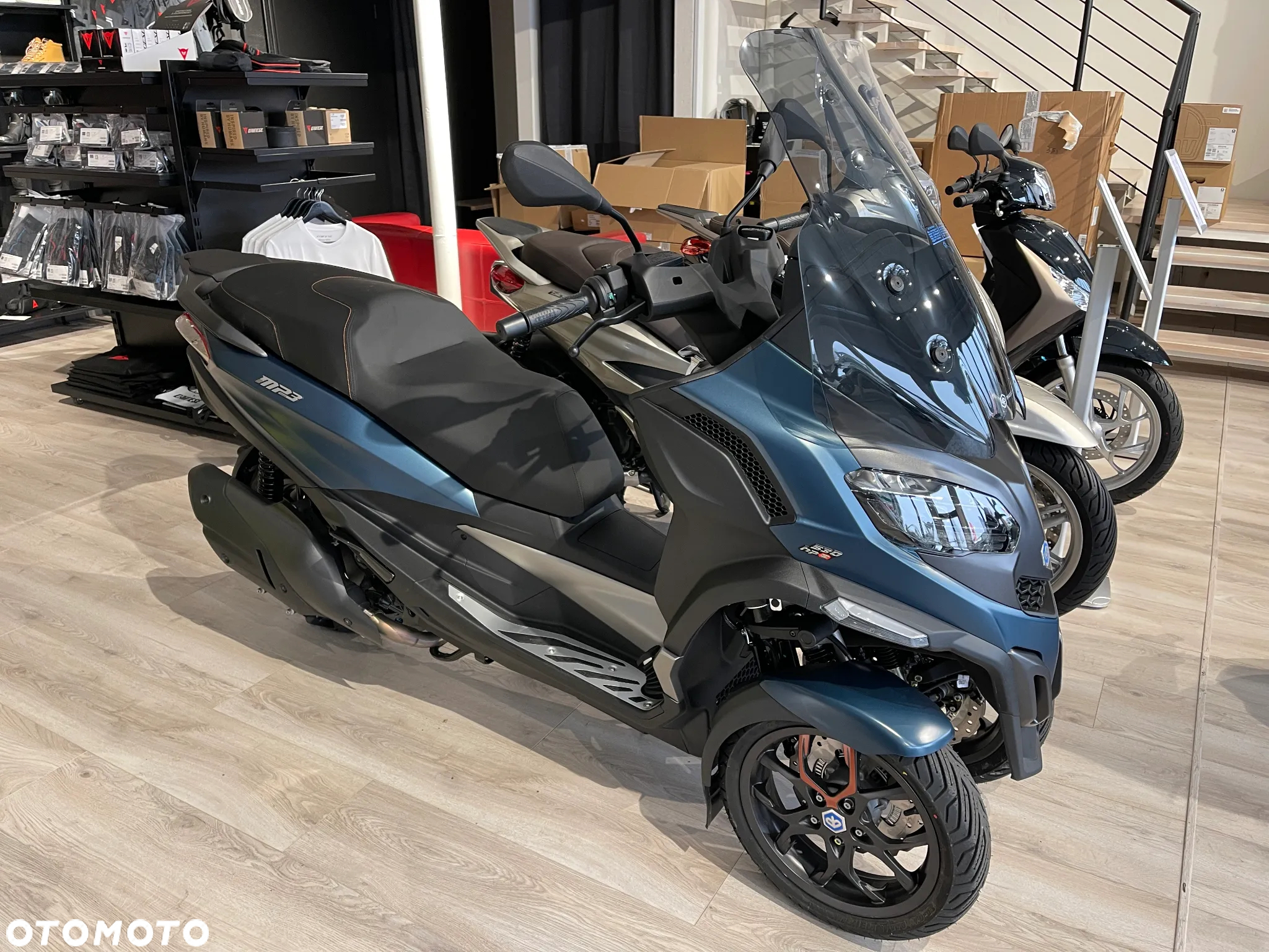 Piaggio MP-3 - 2