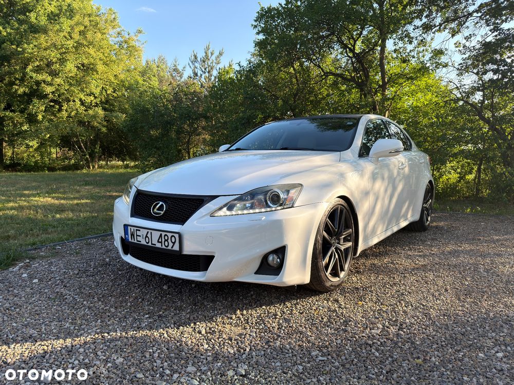 Lexus IS - 1