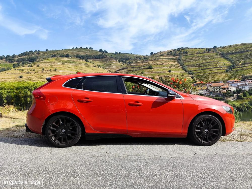 Volvo V40 D4 Summum - 3