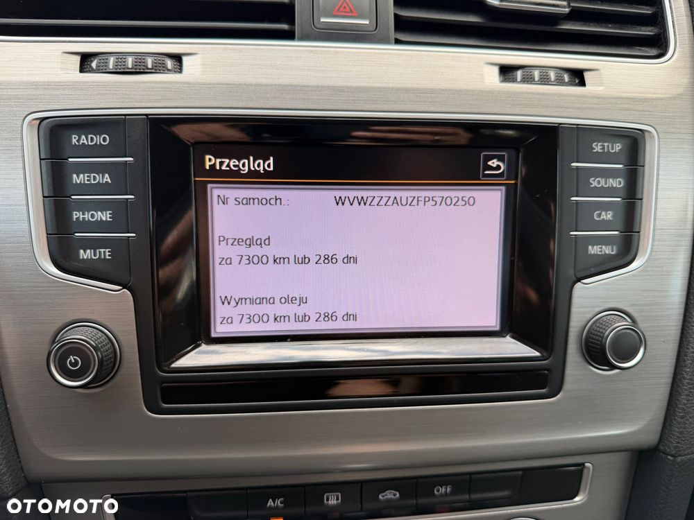 Volkswagen Golf 1.6 TDI BlueMotion Technology DSG Comfortline - 19