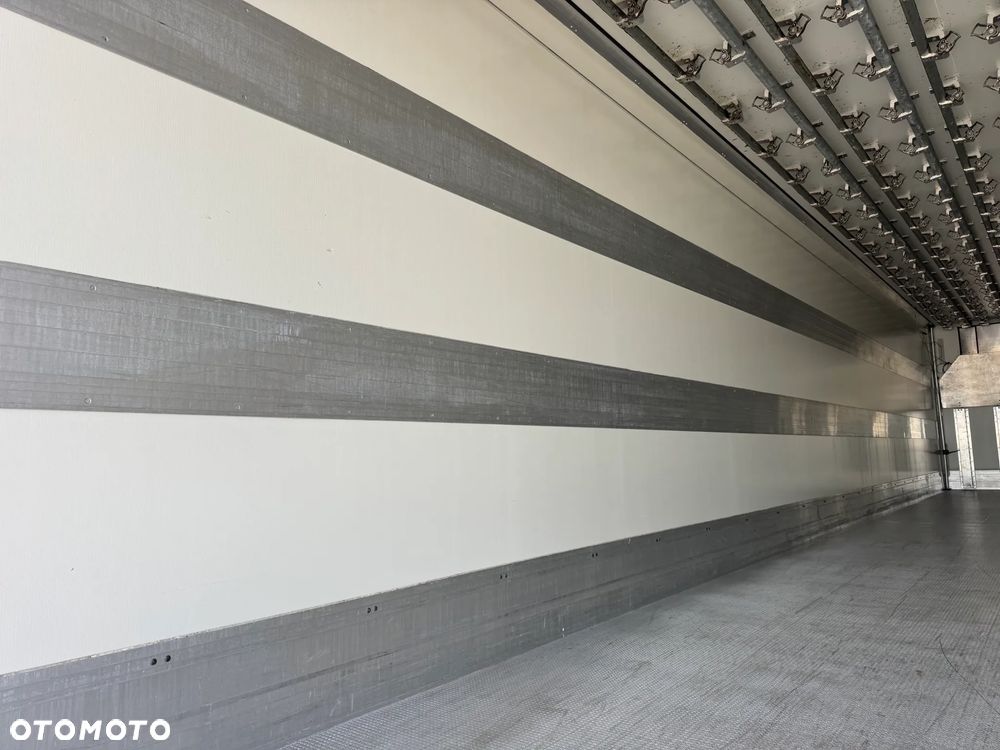 Krone Hakowa, Thermo King SLXi 400 - 14
