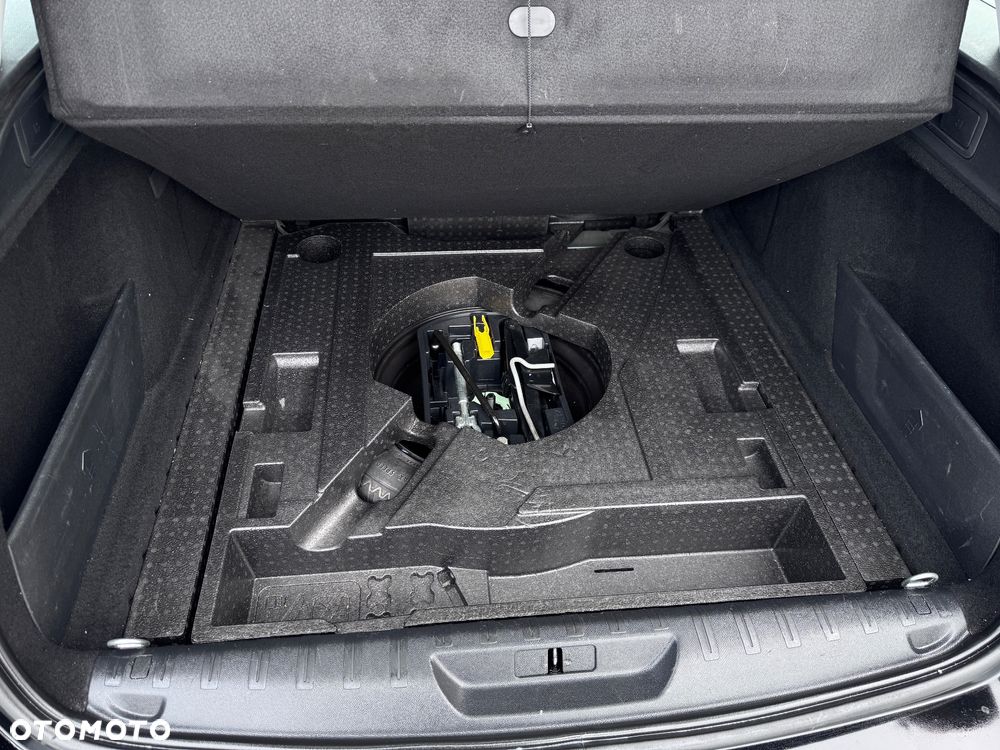 Peugeot 308 PureTech 130 GPF Stop & Start Active Business-Paket - 37