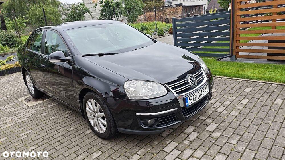 Volkswagen Jetta 1.4 TSI Comfortline - 3