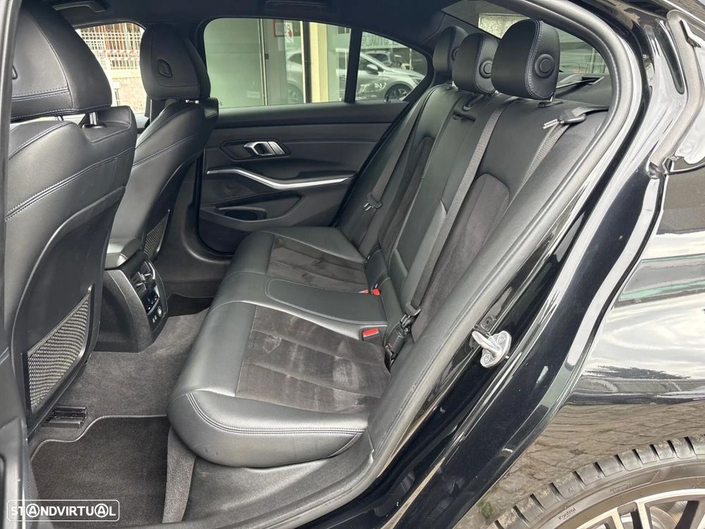 BMW 320 d Pack M Auto - 11