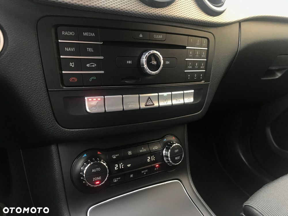 Mercedes-Benz Klasa B 220 4-Matic - 30