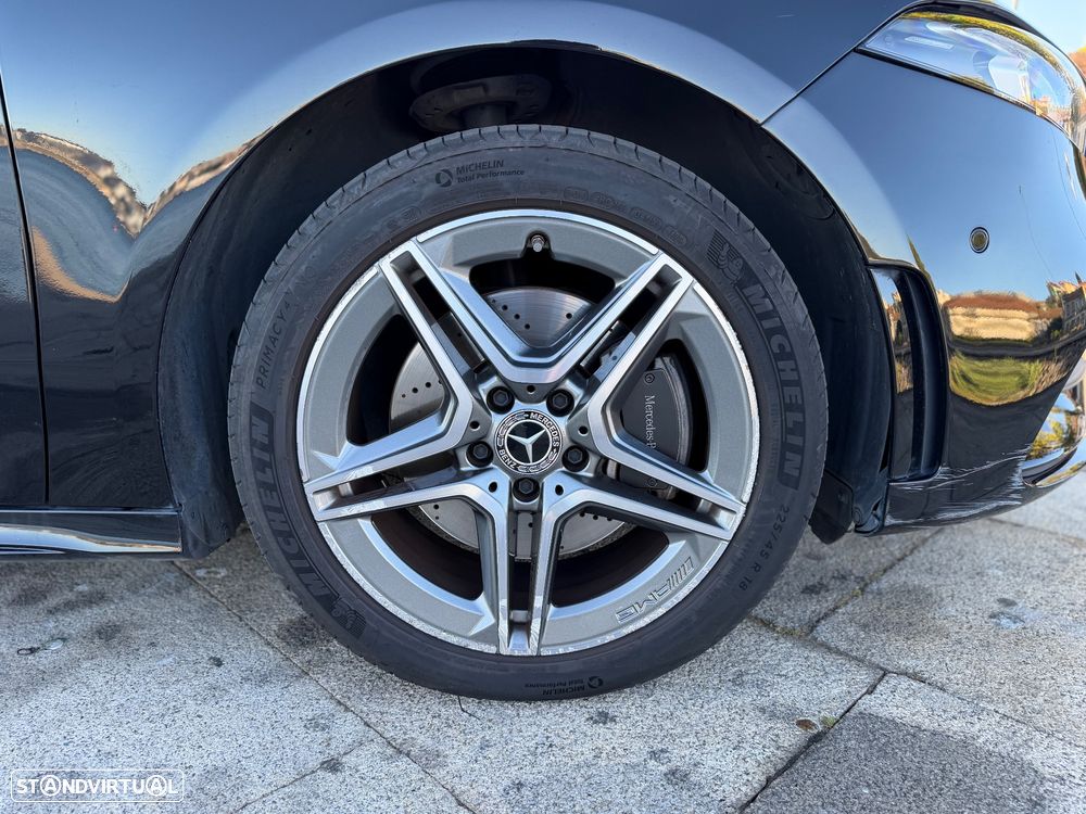 Mercedes-Benz A 250 e AMG Line — fotografia 43