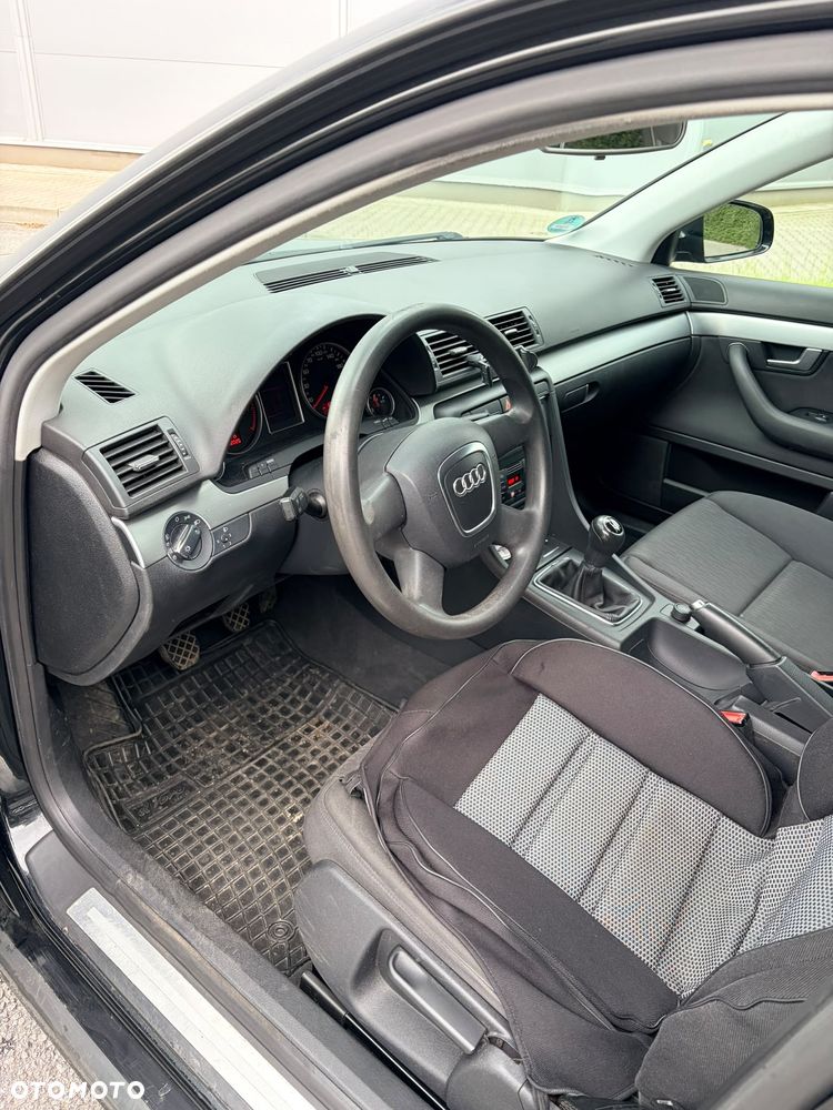 Audi A4 Avant - 10