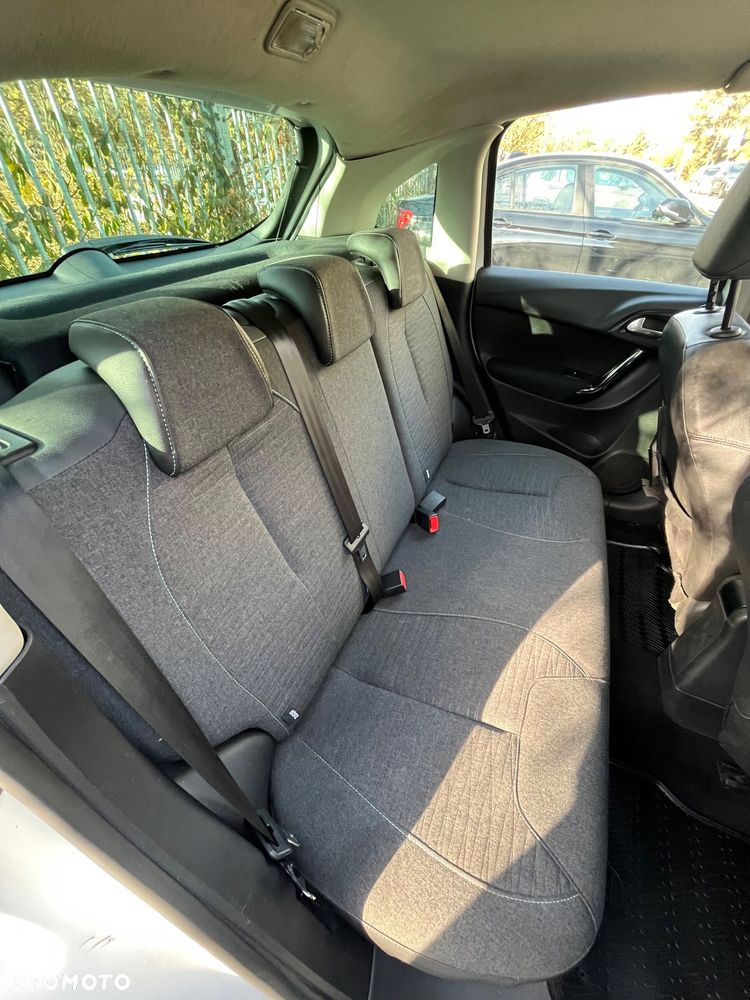 Citroën C3 1.2 e-VTi Exclusive ETG - 29