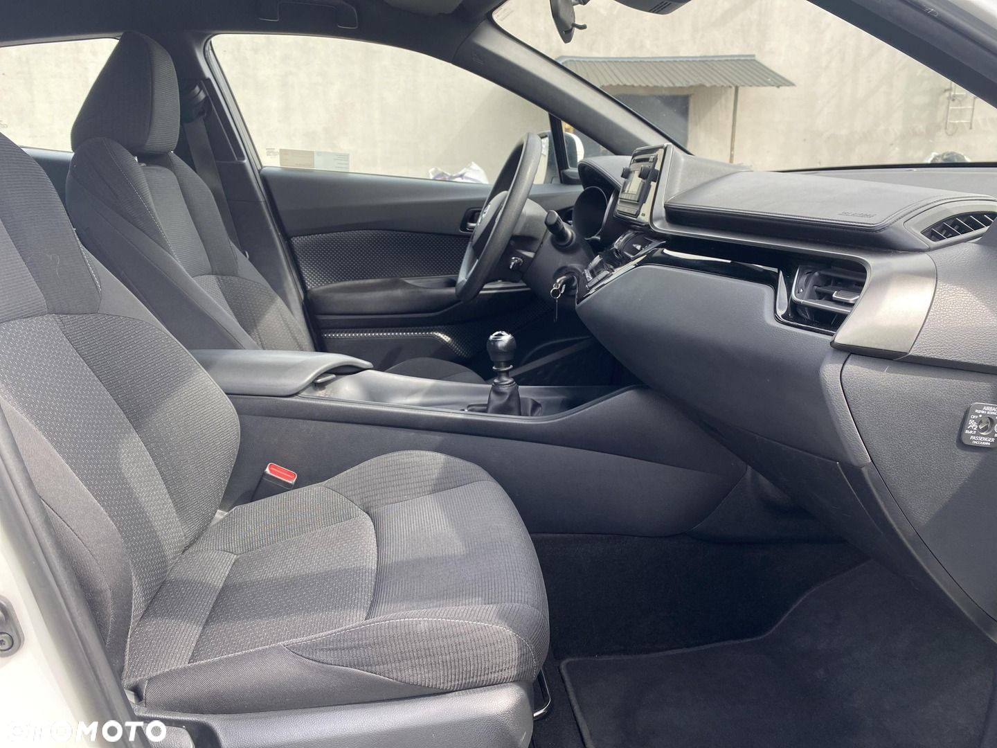 Toyota C-HR 1.2 T Active - 11