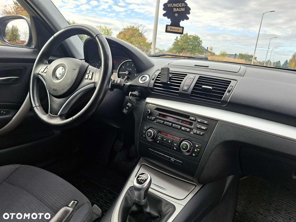 BMW Seria 1 - 14