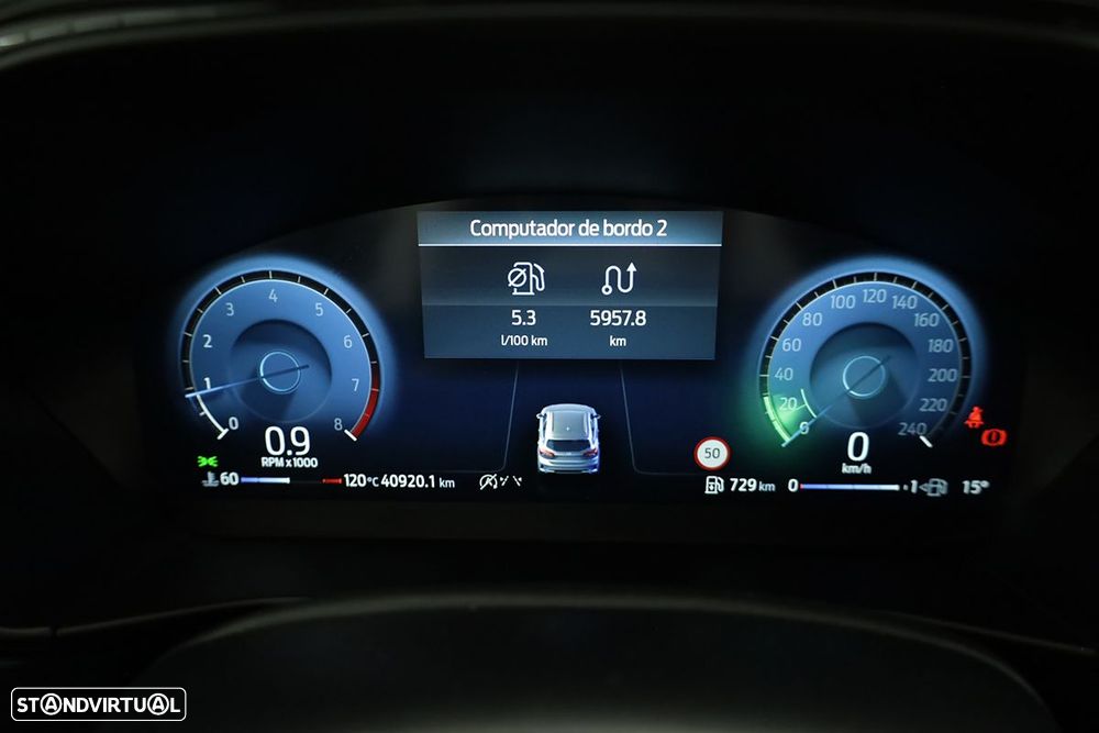 Ford Focus 1.0 EcoBoost MHEV ST-Line X - 16